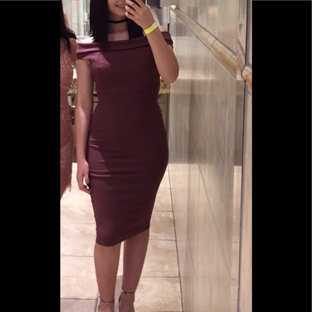 Off the shoulder dress!